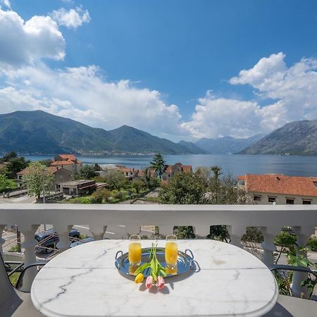 Apartment With Sea View Kotor Kültér fotó