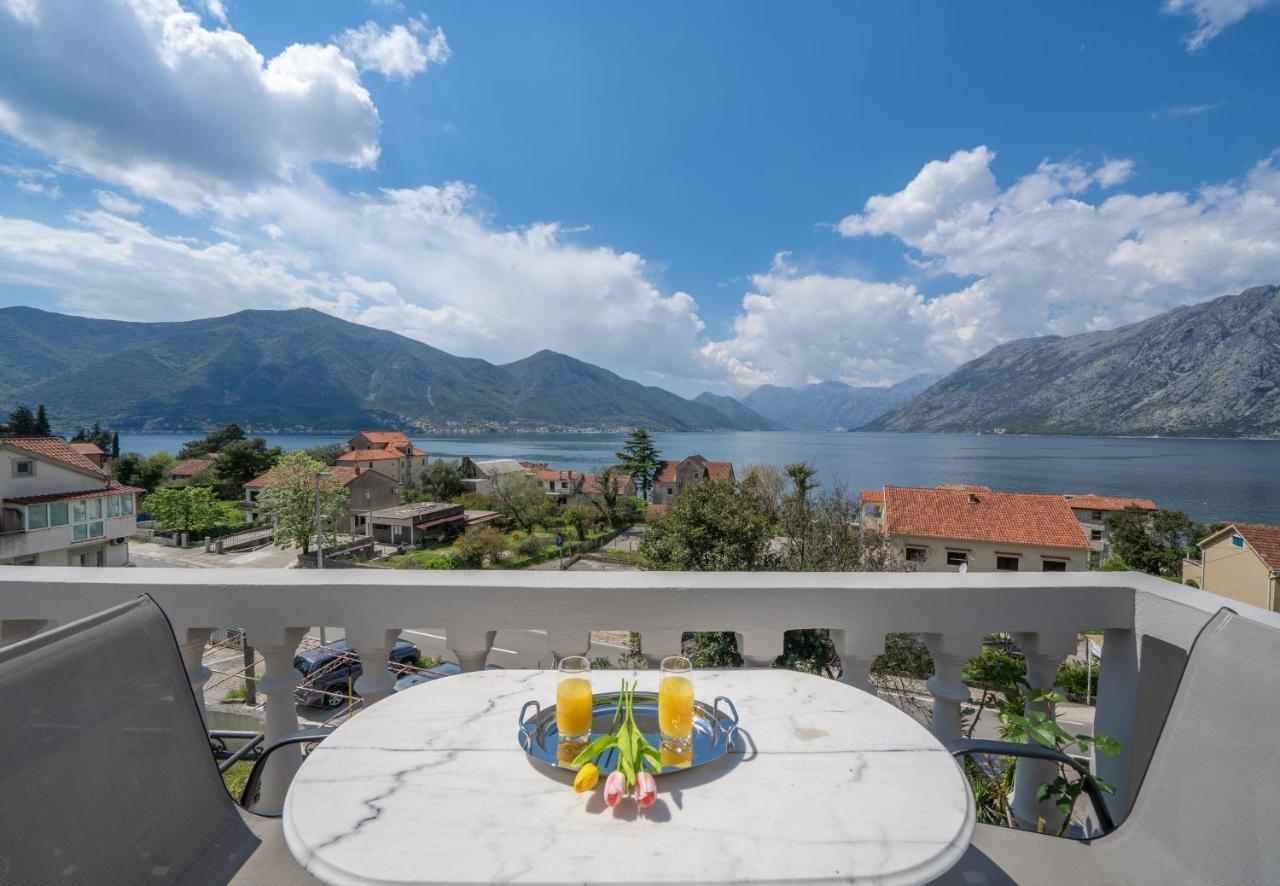 Apartment With Sea View Kotor Kültér fotó