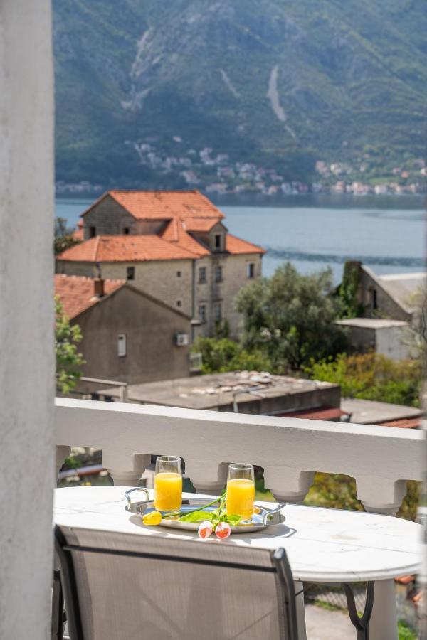Apartment With Sea View Kotor Kültér fotó